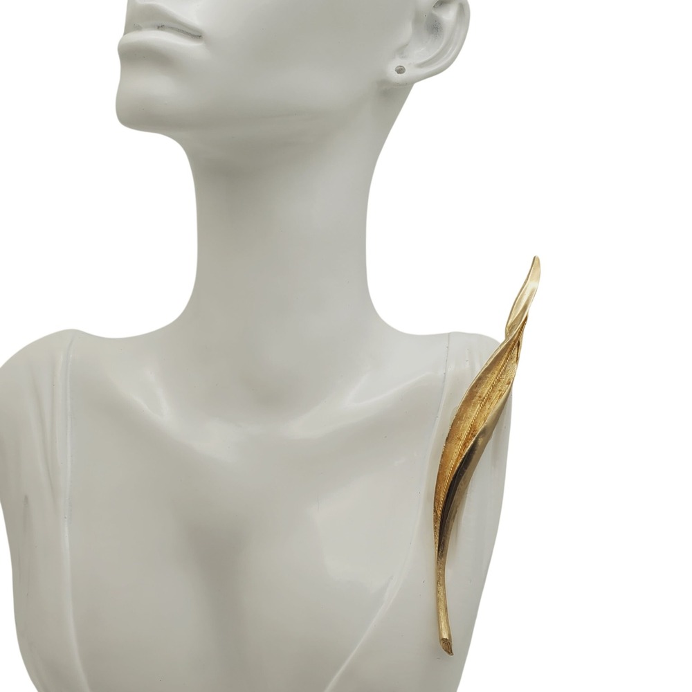 Coro Leaf Brooch Gold Tone Brushed Metal Long Botanical Pin MCM Vtg Statement 5"